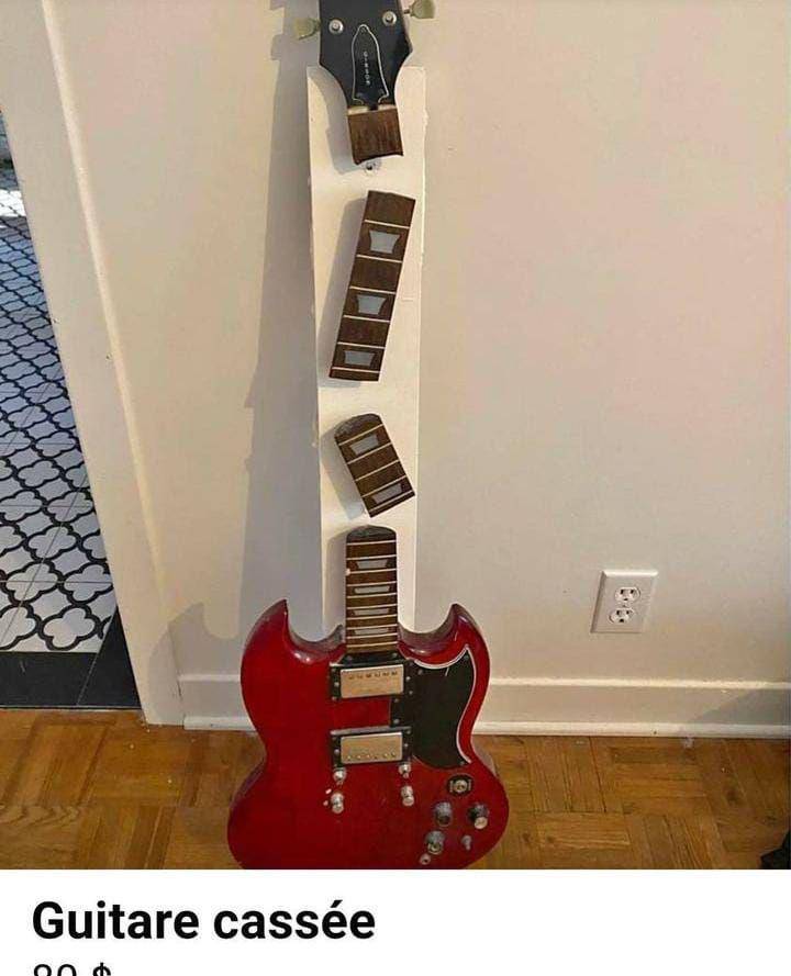 desain gitar yang nyeleneh abis (instagram.com/memesguitar)