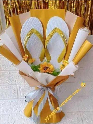 buket hadiah kocak (twitter.com/fbreceh)