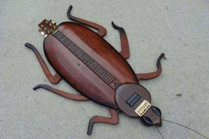 desain gitar yang nyeleneh abis (instagram.com/uglydesign)