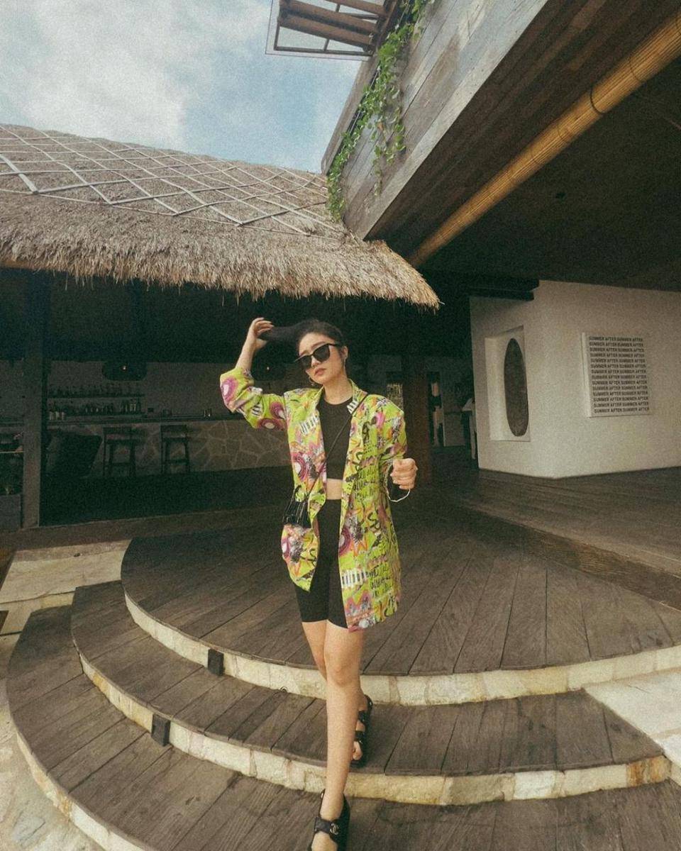 padu padan outfit pattern ala Febby Rastanty (instagram.com/febbyrastanty)
