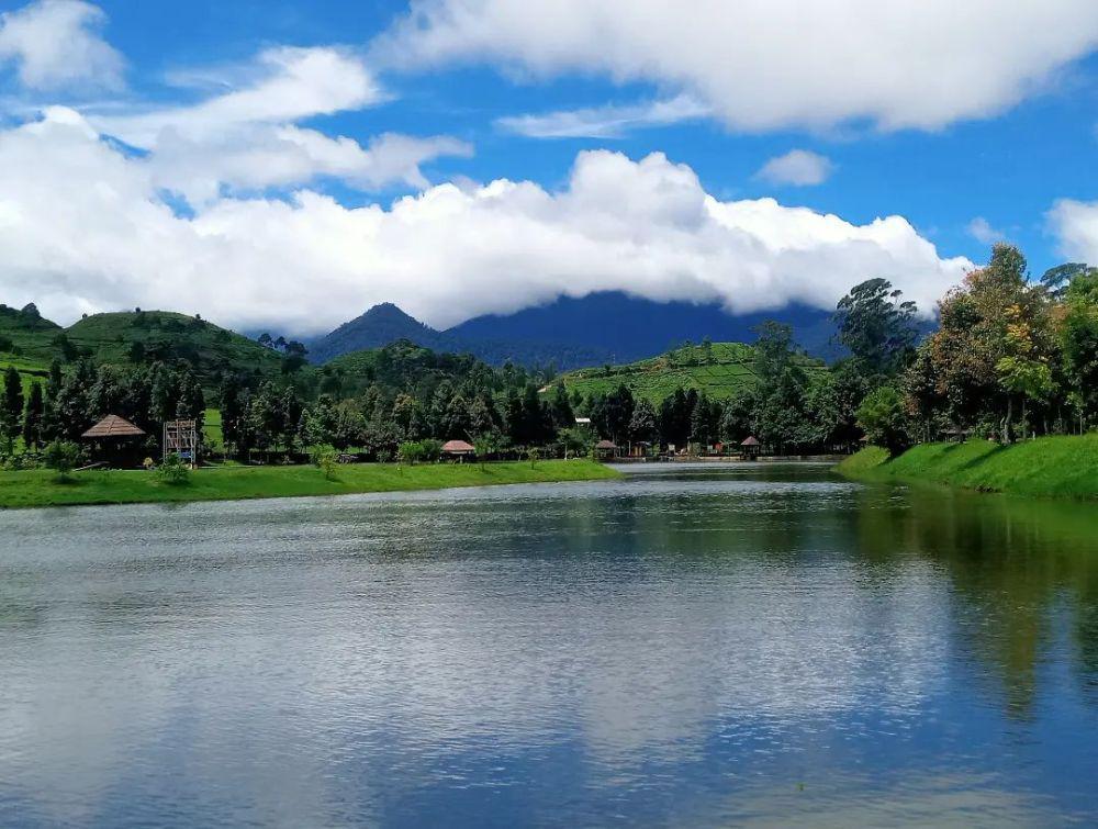 Telaga Saat Bogor: Informasi Rute, Harga Tiket, dan Tips