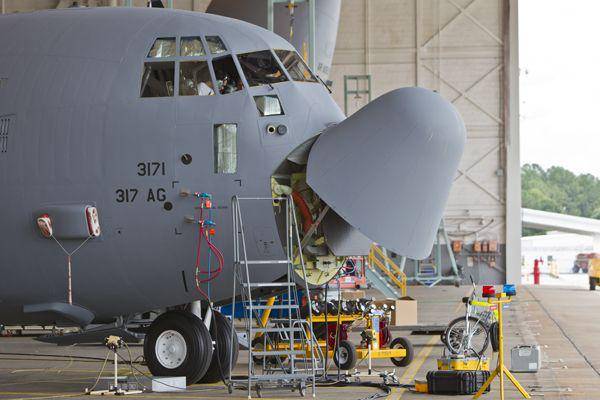 potret maintenance Hercules C-130J (prometheus.med.utah.edu)