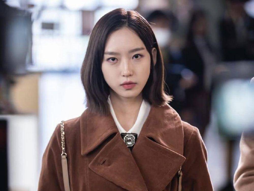 potret Han Ji Hyun di drama The Penthouse (dok. SBS)