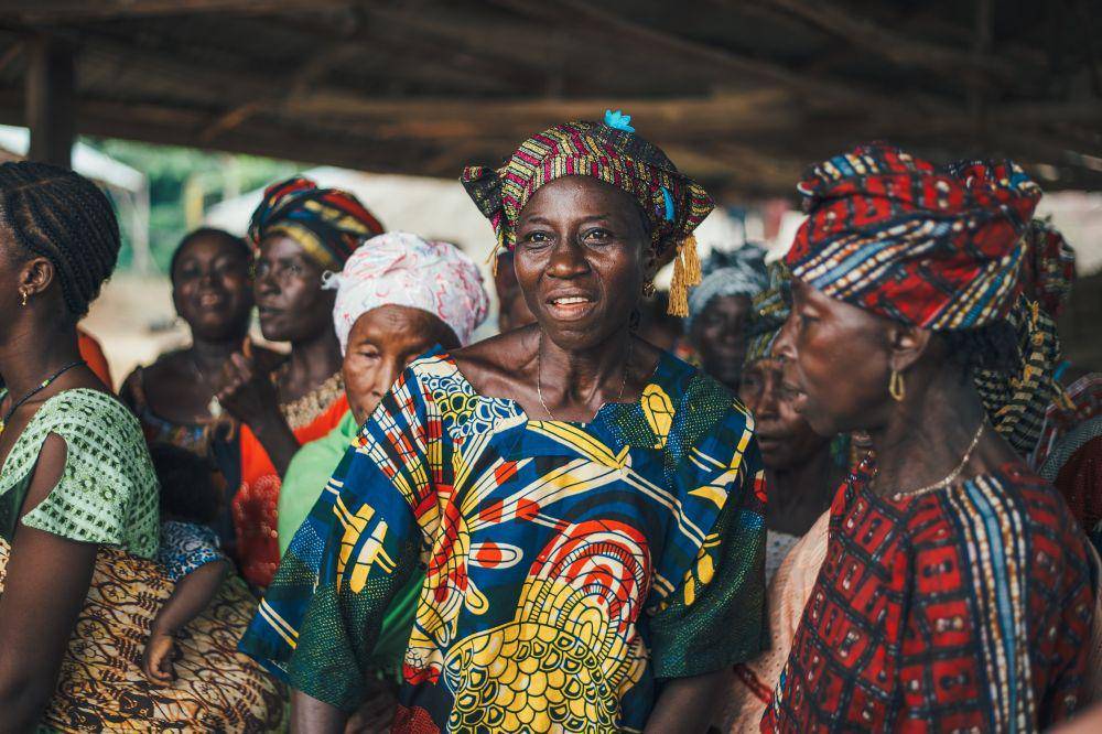 ilustrasi masyarakat Madagaskar (unsplash.com/@anniespratt)