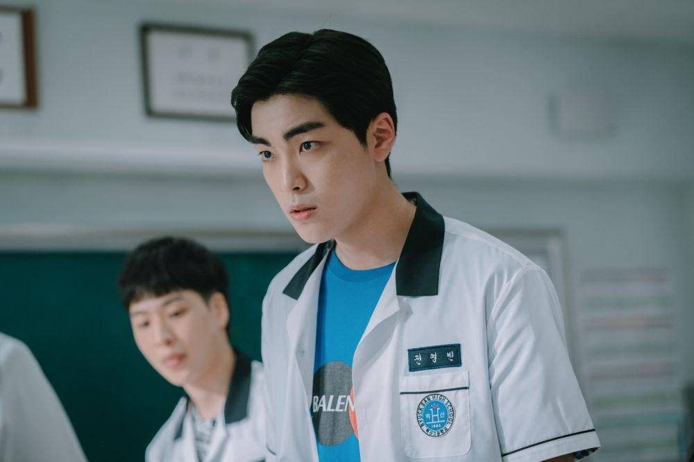 potret Kim Su Gyeom di drama Weak Hero Class 1 (dok. Wavve)