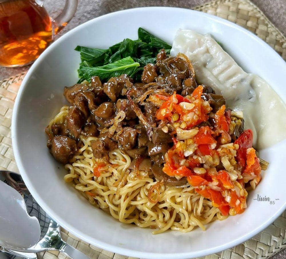 Ilustrasi mie ayam(instagram.com/liuin85)