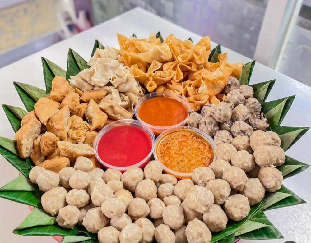 Ilustrasi batagor(instagram.com/masterpotato.id)