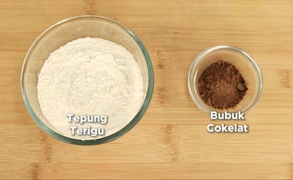 ilustrasi bahan-bahan Fudgy Brownies Bites (youtube.com/Devina Hermawan)