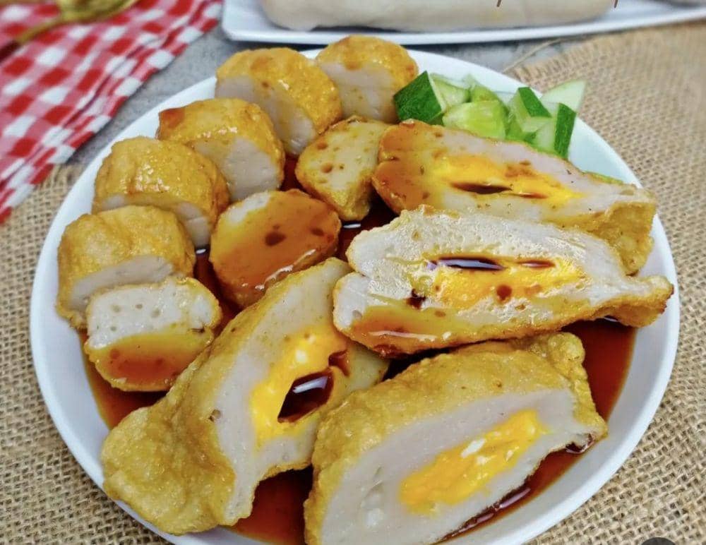 Ilustrasi pempek(instagram.com/lim_henni)