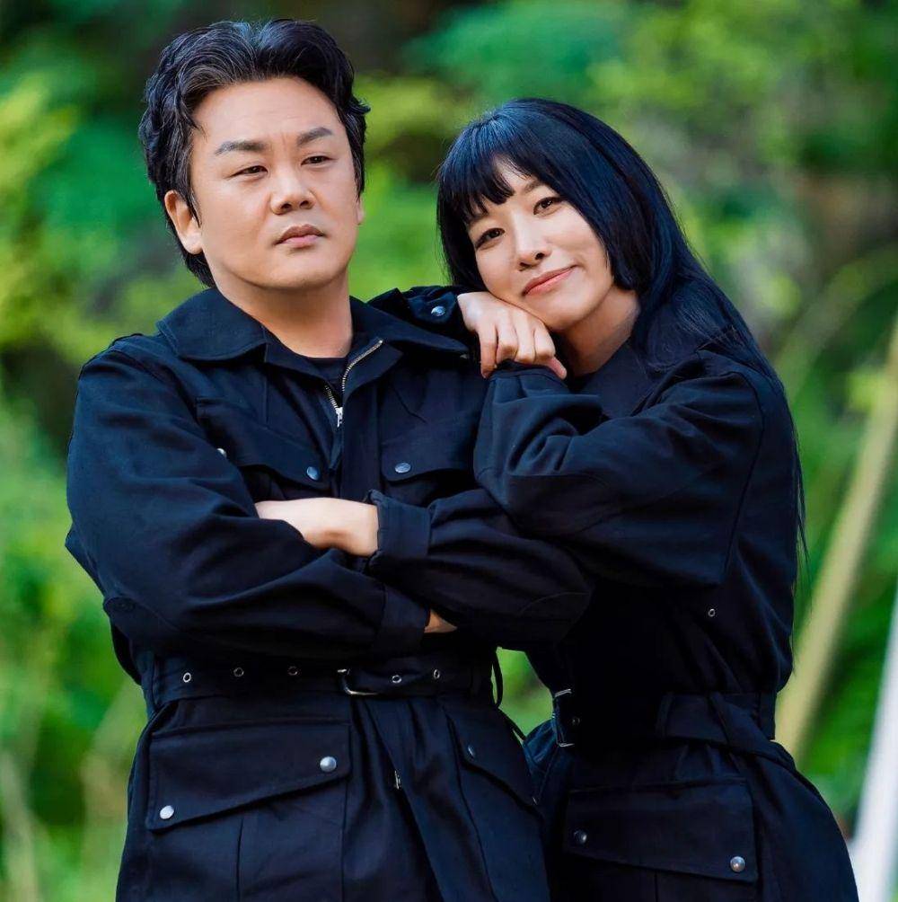 Kim In Kwon dan Cha Chung Hwa di Kokdu: Season of Deity (instagram.com/ynkentertainment)
