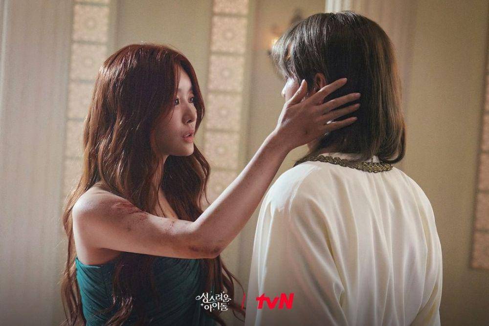 potongan adegan The Heavenly Idol (dok. tvn/The Heavenly Idol)