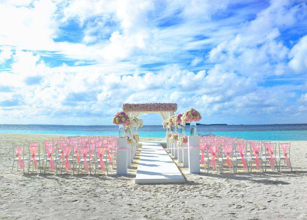inspirasi wedding venue di pantai (pexels.com/@asadphotography)