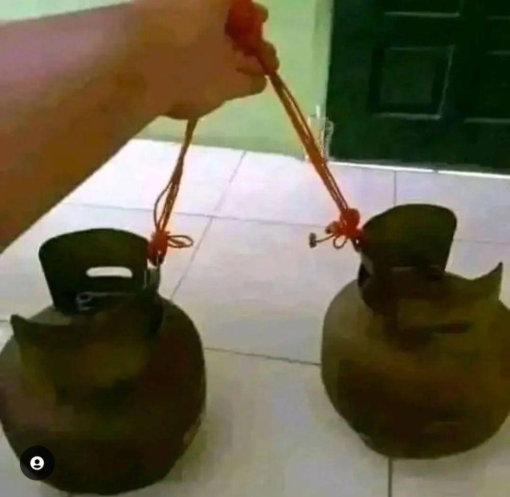 potret benda mirip latto-latto (instagram.com/kumpulan.meme.id)