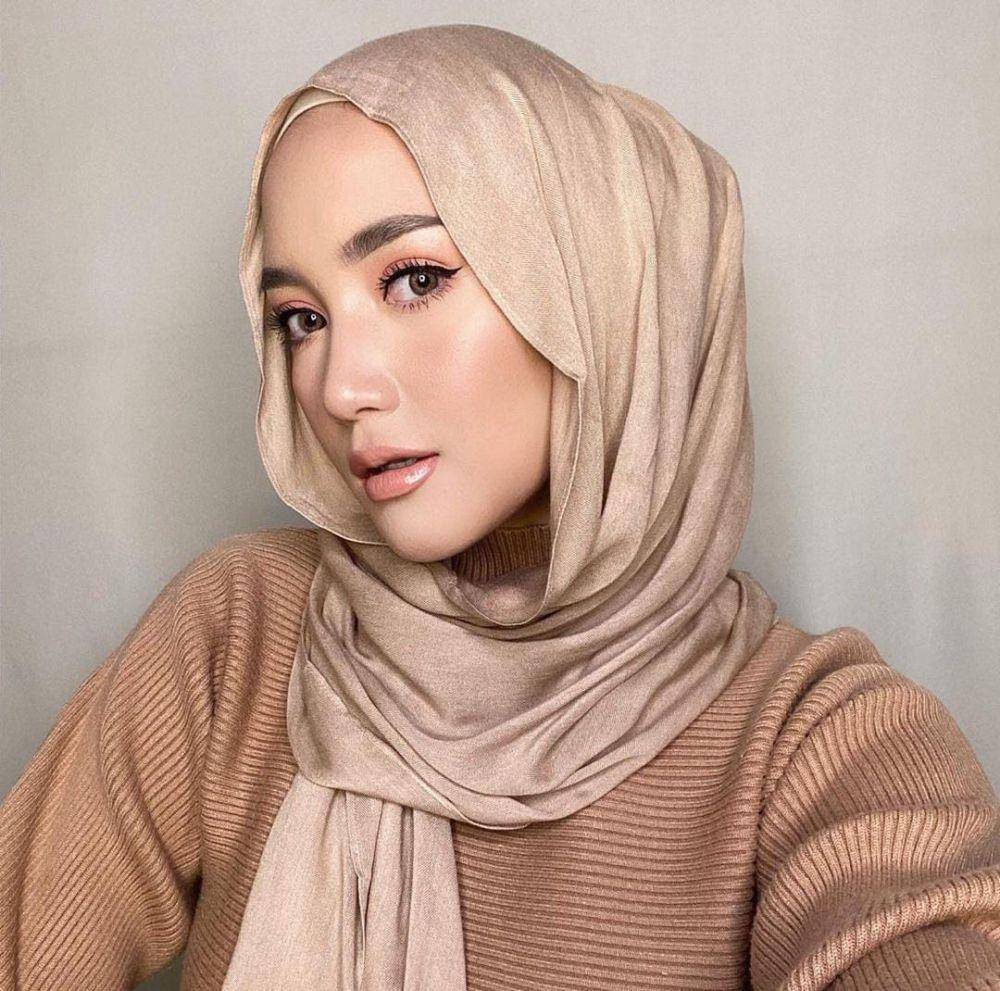 artis kelahiran April (instagram.com/ericaputrii)