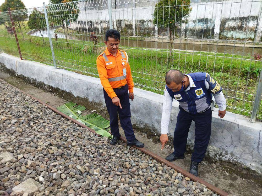 Lokasi korban kecelakaan Kereta Api di Malang. (IDN Times/Rizal Adhi Pratama)