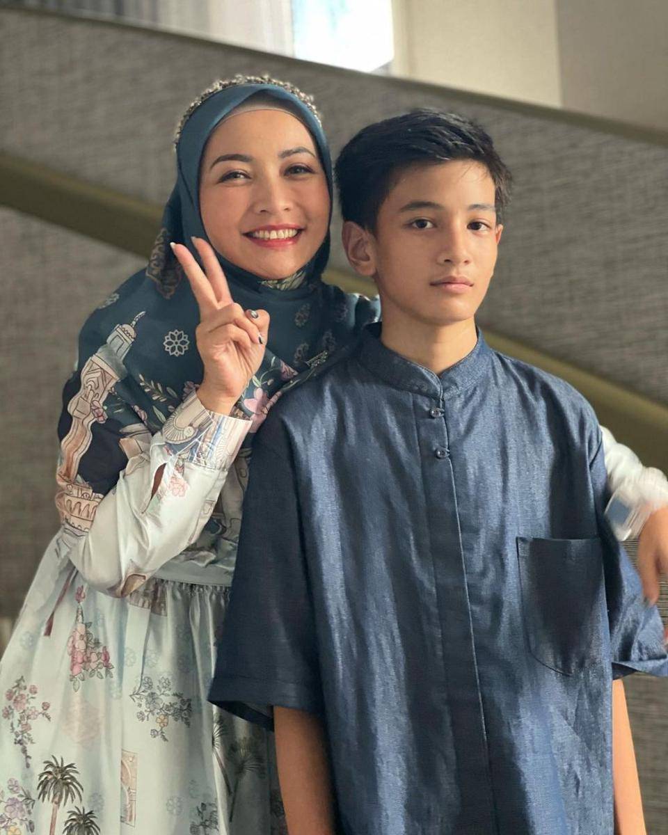 Hesti Purwadinata dan Regas Borne Putra menjadi model fashion show brand Natasha Rizky  (instagram.com/hestipurwadinata)