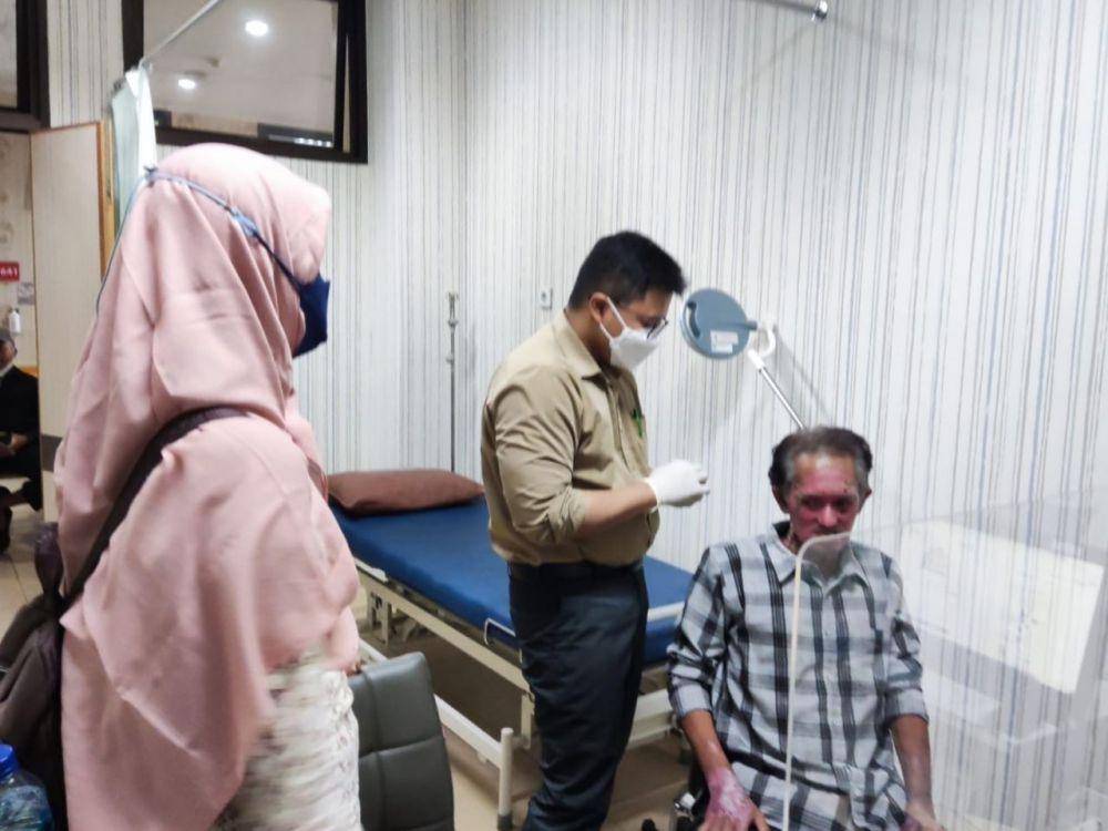 Kemensos bantu korban ledakan tabung gas di Bandung. (dok. Kemensos)