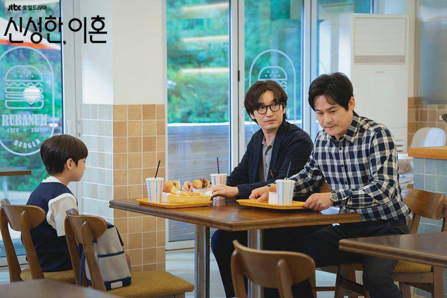 Cho Seung Woo, Jang Sun Yool, dan Kim Sung Kyun di Divorce Attorney Shin (dok. JTBC/Divorce Attorney Shin)