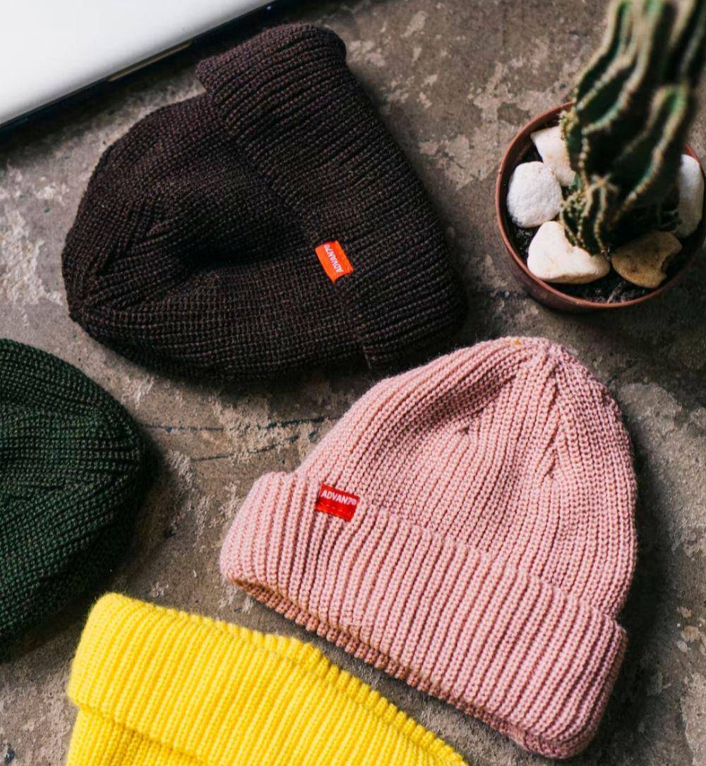 ilustrasi topi beanie (unsplash.com/Fábio Alves)