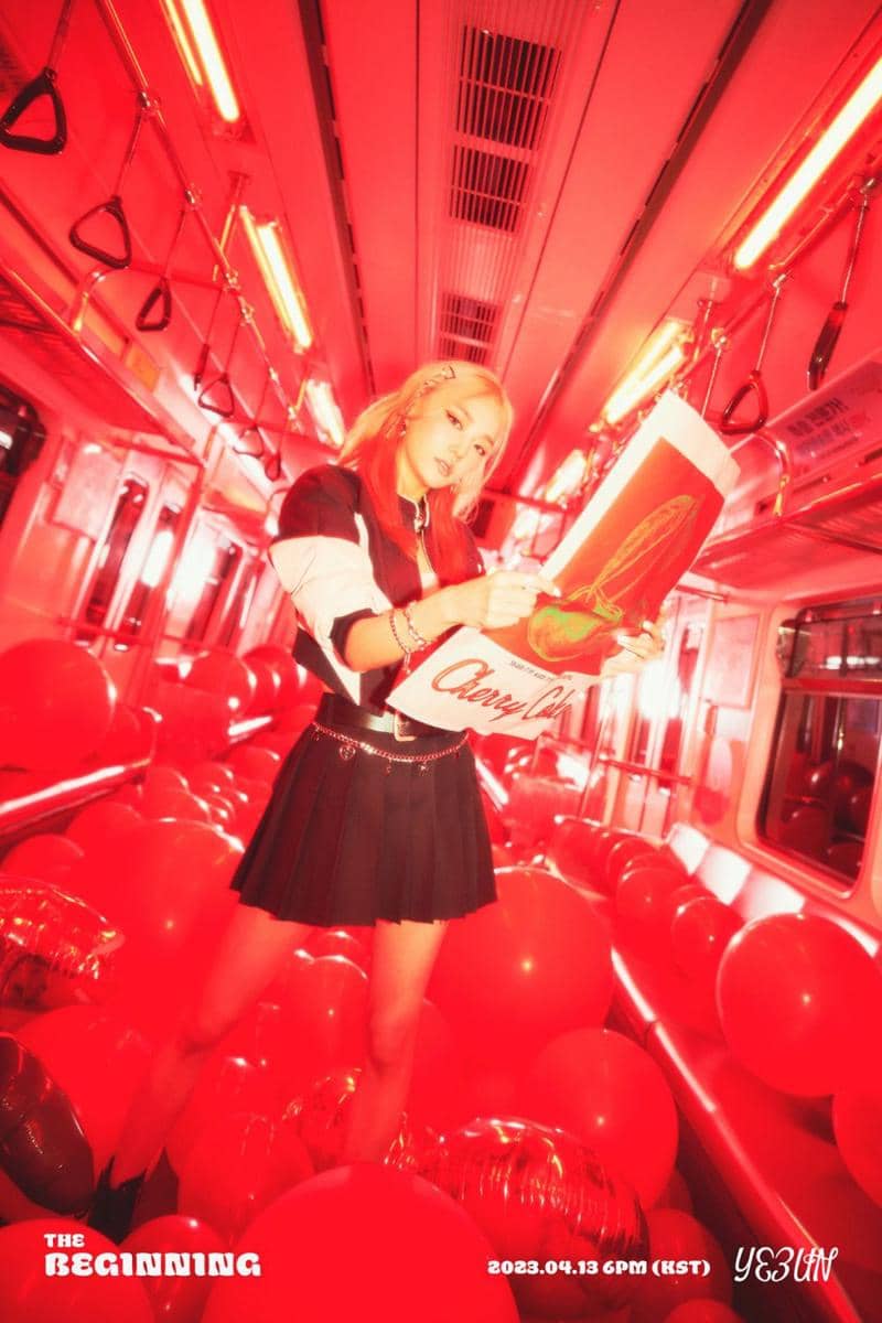 poster foto konsep Ye Eun di album comeback The Beginning (twitter.com/superbellcom)