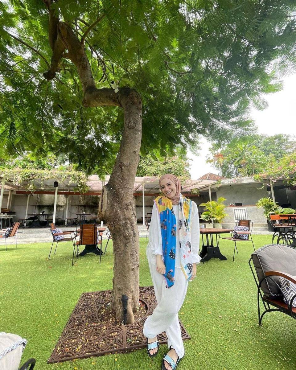 Gaya bukber ala Putri Anne (instagram.com/anneofficial1990)