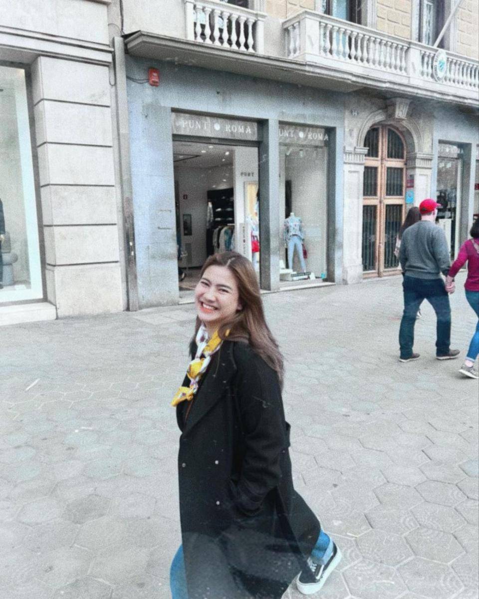 momen keluarga Felicya di Barcelona (instagram.com/felicyangelista_)
