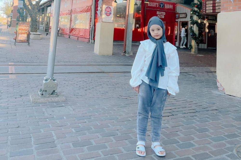 Maryam Nusaibah anak Oki Setiana Dewi (instagram.com/maryam_nusaibah_abdullah)