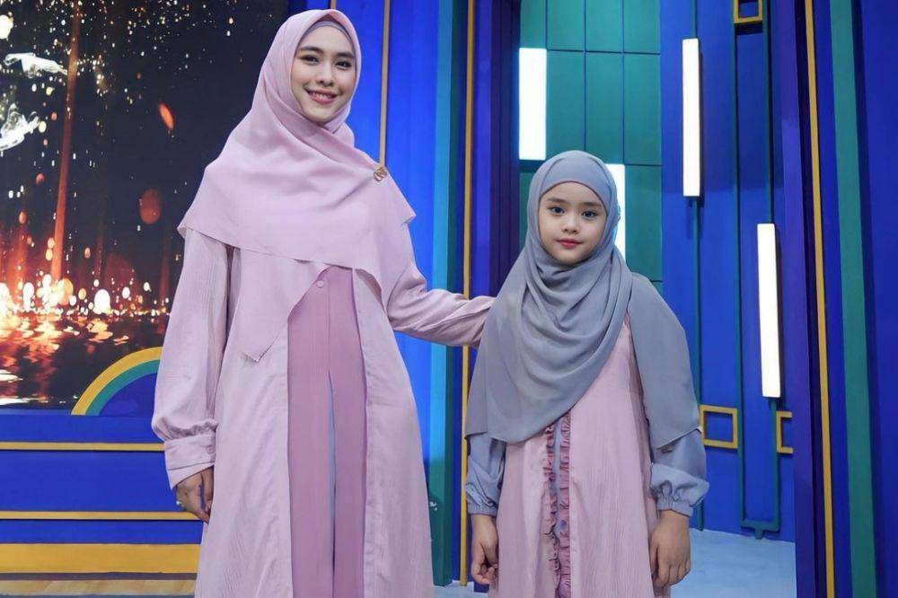 Maryam Nusaibah anak Oki Setiana Dewi (instagram.com/maryam_nusaibah_abdullah)