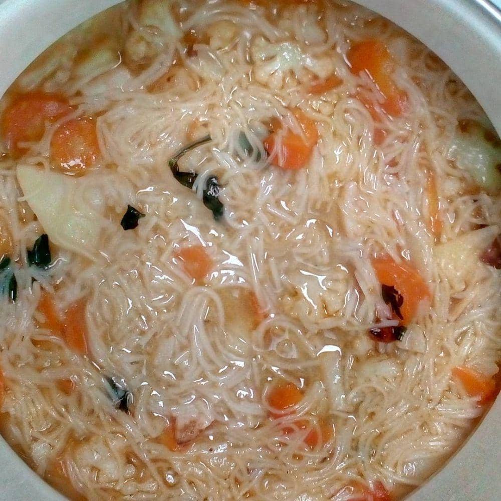 Ilustrasi sup udang misoa (instagram.com/nadz_stuff)