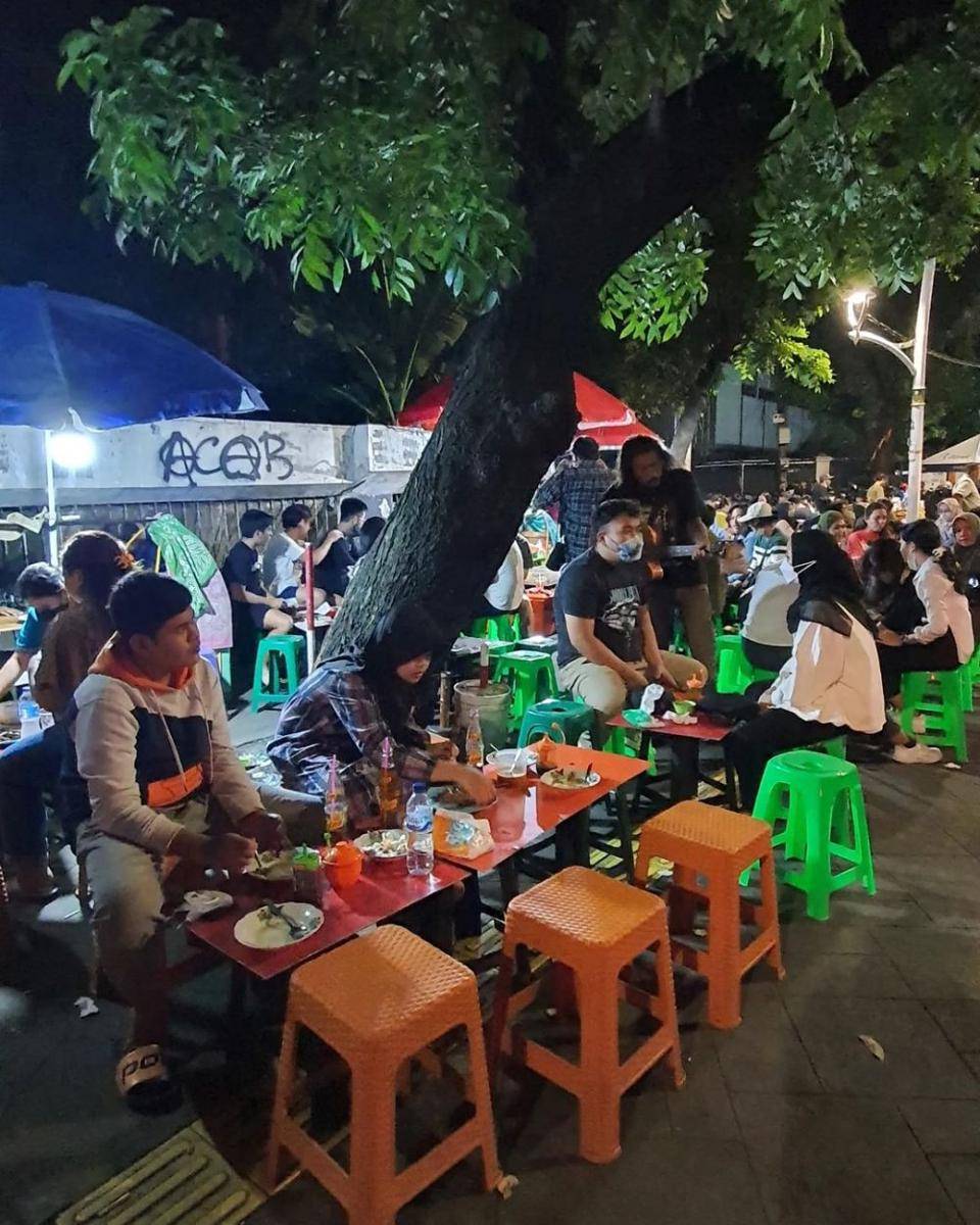 Kawasan Kuliner Blok M, Jakarta Selatan (instagram.com/zahradanshasa)