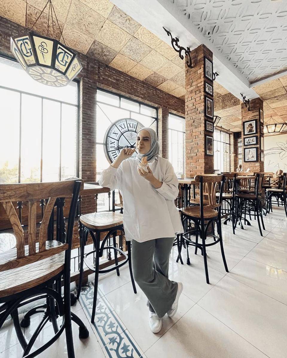 Gaya bukber ala Putri Anne (instagram.com/anneofficial1990)