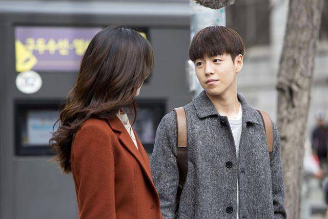 Lee Hyun Woo di film The Beauty Inside (movie.daum.net/뷰티 인사이드)