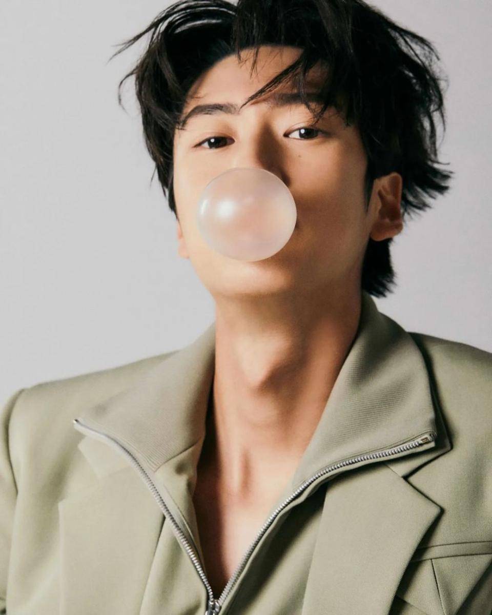 potret Na In Woo (instagram.com/10042n00)