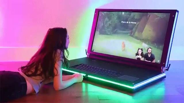 potret perangkat komputer ukuran raksasa (reddit.com/user/13curseyoukhan)