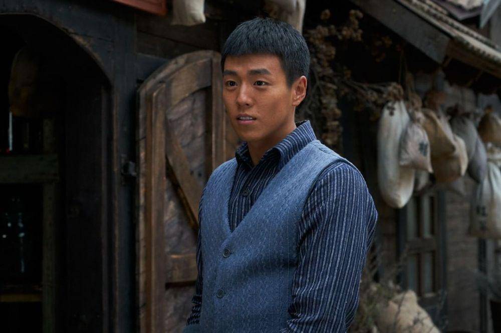 Lee Hyun Woo di film Hero (instagram.com/cjenmmovie)