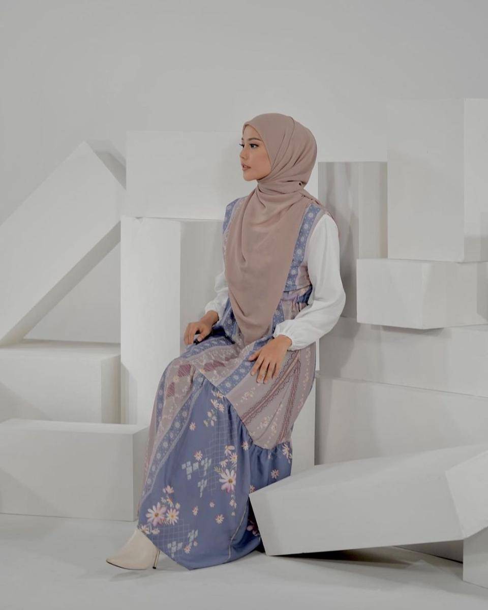padu padan outfit pattern ala Dara Arafah (instagram.com/daraarafah)