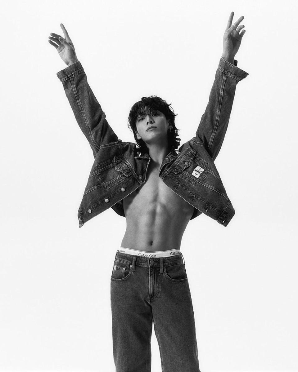 Jungkook BTS (instagram.com/calvinklein)