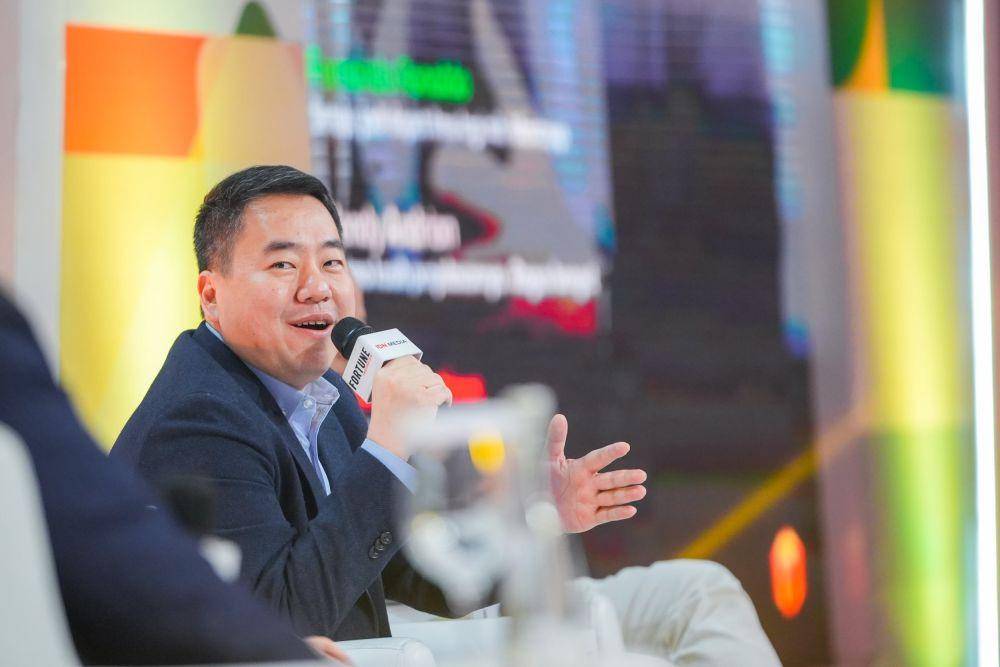 Roderick Purwana selaku Managing Partner East Ventures dalam sesi “A Look Ahead: 2023 and Beyond” di acara FIS 2023 (15/3) di The Tribrata Darmawangsa Jakarta (Dok. IDN Media)