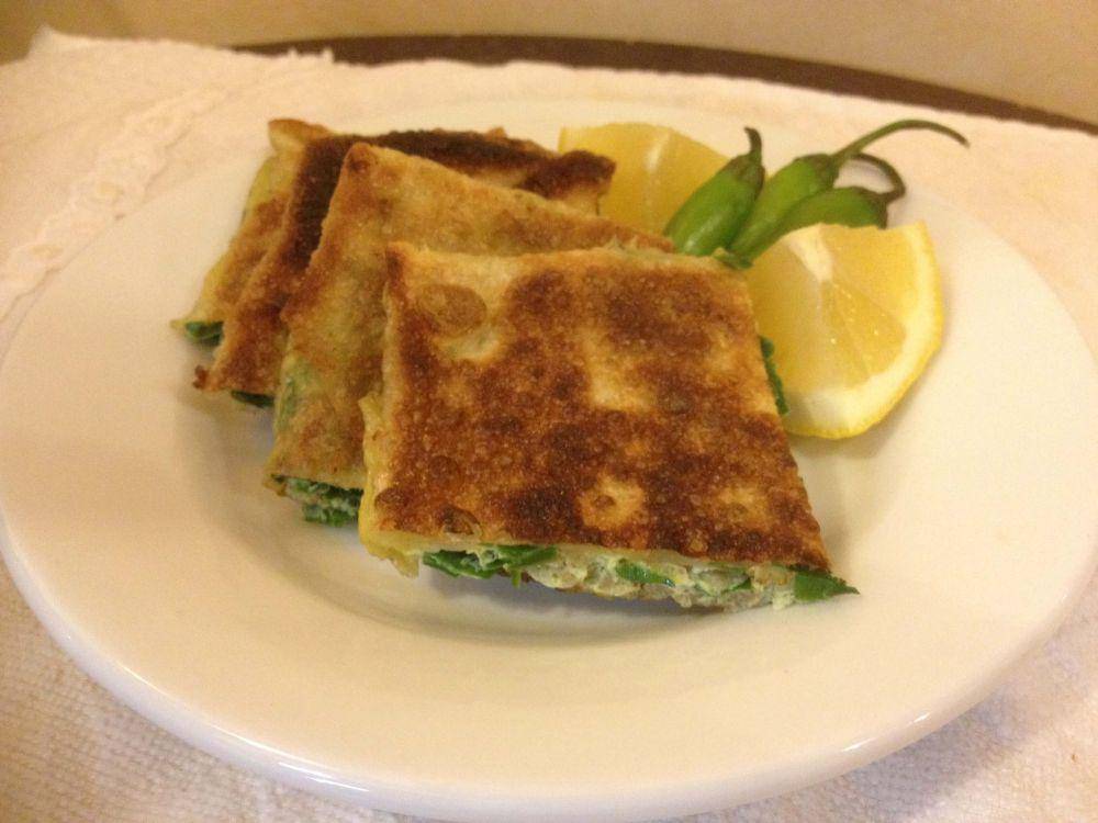 martabak (commons.wikimedia.org/Mojackjutaily)
