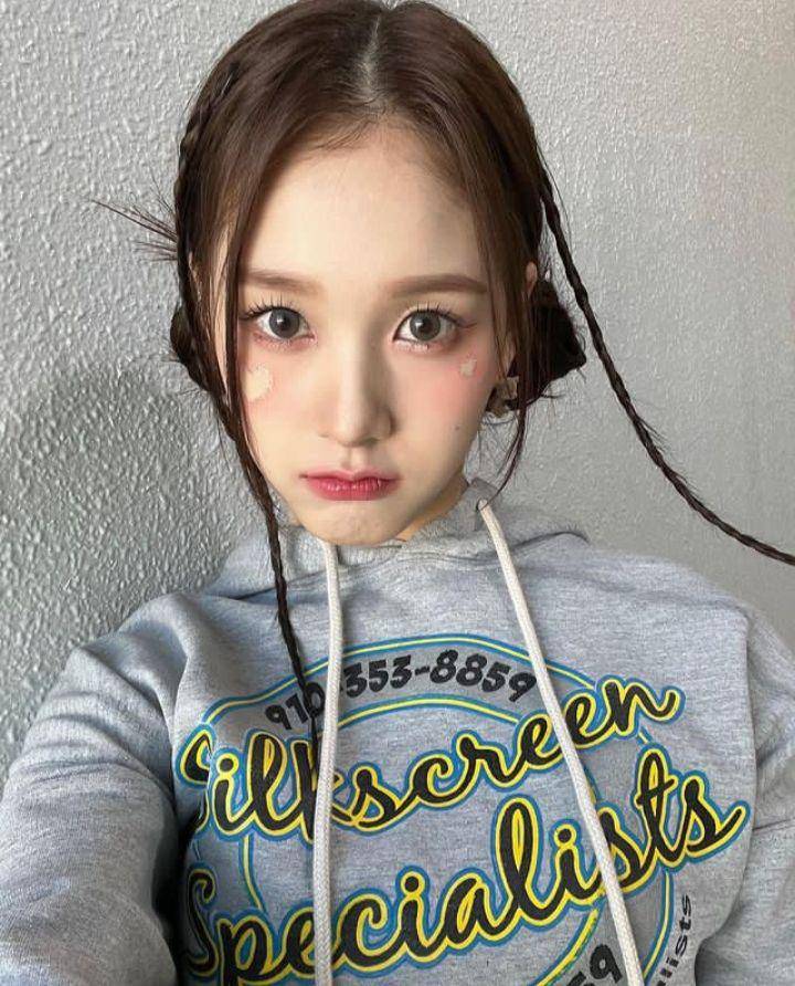 potret hair style member STAYC (instagram.com/stayc_highup)
