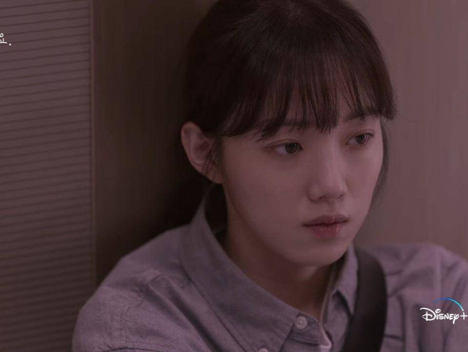 still cut Call It Love (youtube.com/DisneyPlusKR)