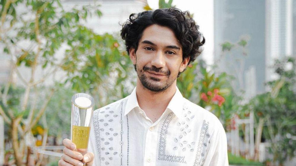 Reza Rahadian (instagram.com/hagaipakan)