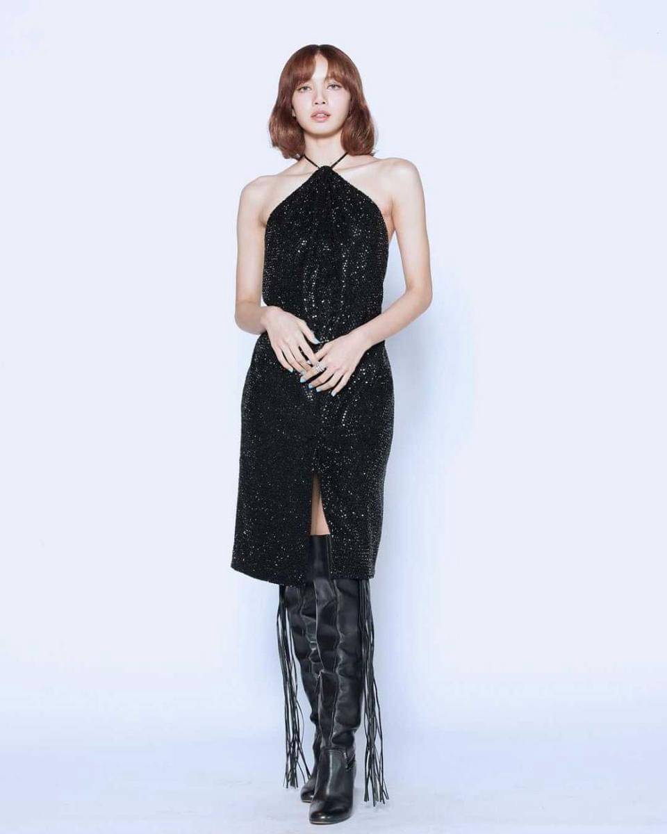 Lisa BLACKPINK (instagram.com/lalalalisa_m)