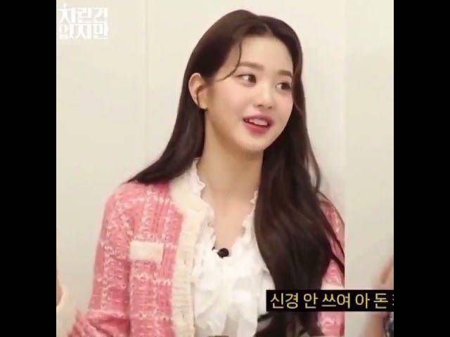 Wonyoung IVE pernah berbicara soal haters di Youtube Lee Young Ji (youtube.com/ 차린건 없지만)