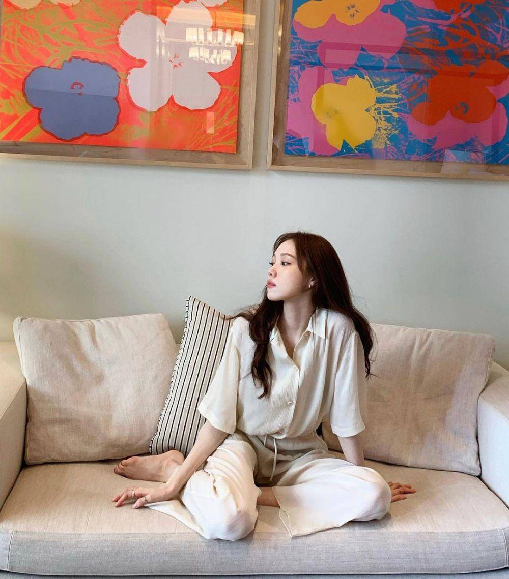 Potret Lee Sung Kyung (instagram.com/heybiblee)