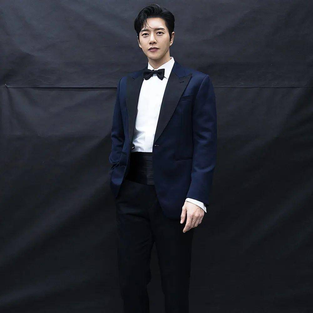 Potret Park Hae Jin (instagram.com/parkhaezin_official)