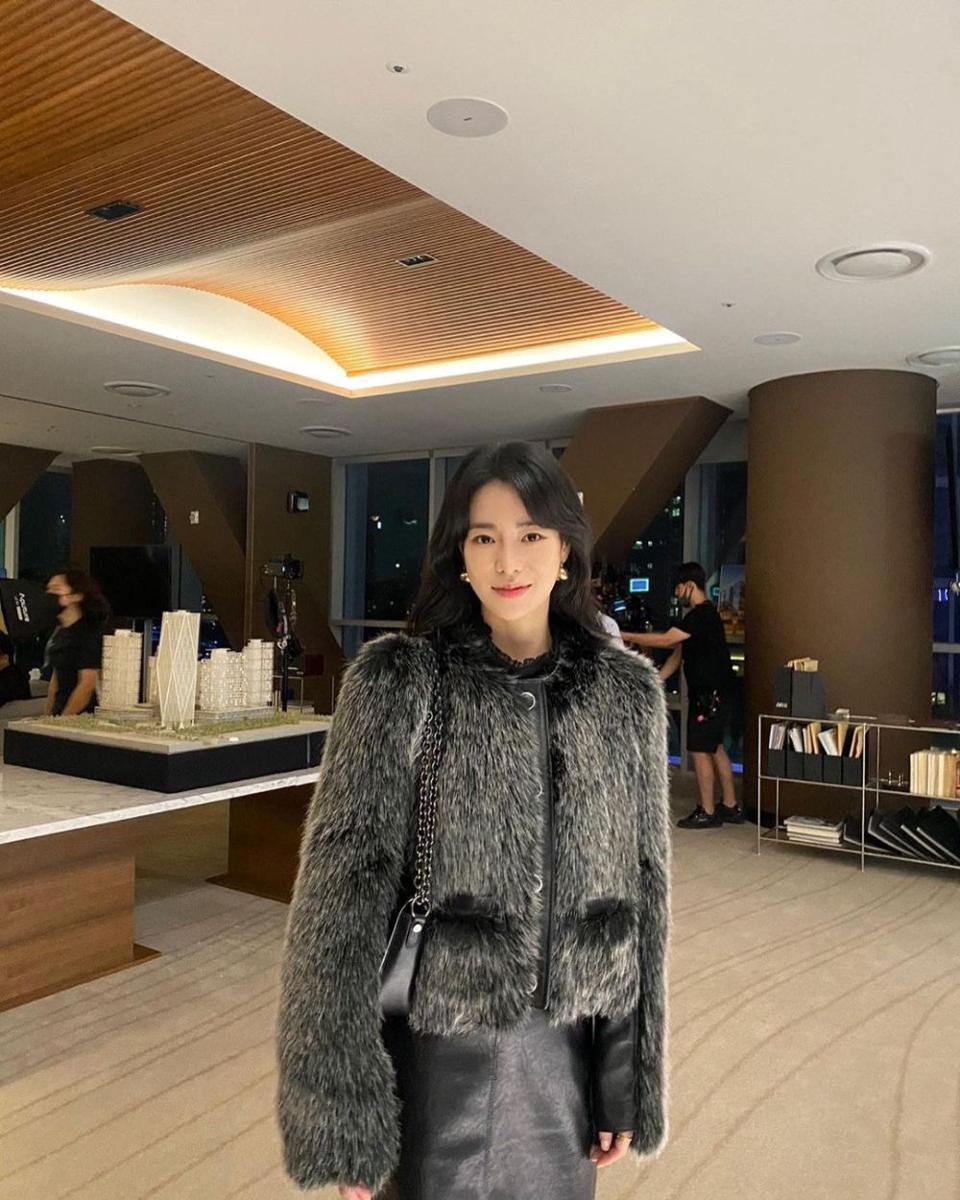 Lim Ji Yeon (instagram.com/limjyy2)