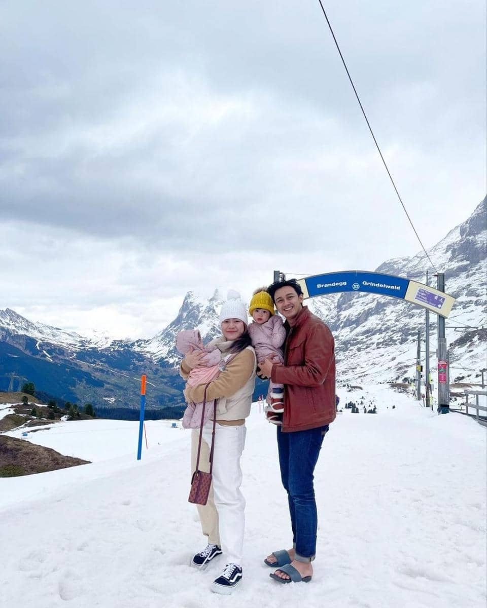 potret liburan Graziella Bible Emmanuela dan Zefanya Graneth Emmanuela (instagram.com/felicyangelista_)