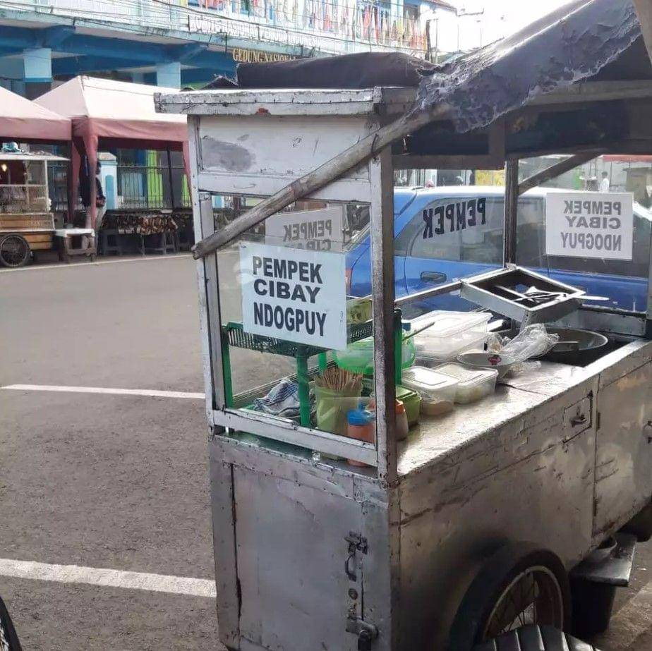 nama penjual takjil kocak (facebook.com/namanyajugapedagang)