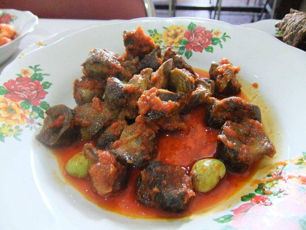 ilustrasi sambal goreng ati (commons.wikimedia.org/Midori)